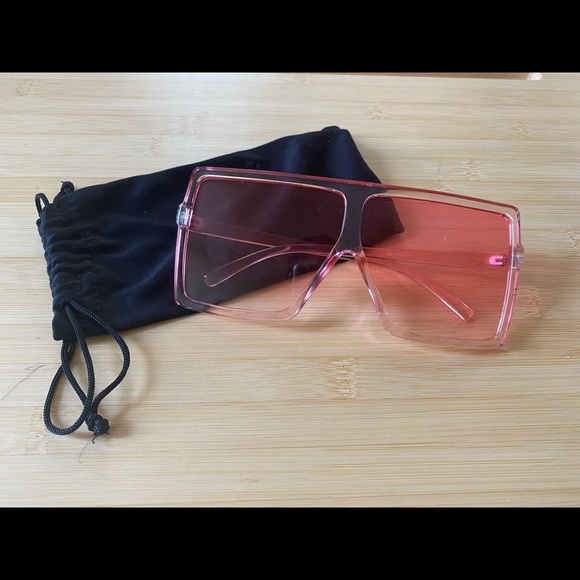 Accessories - Pink Retro Sunglasses